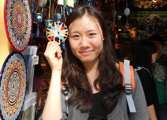 网盘流出外貌清纯的保险推销吴小姐为了大保单上门和变态客户杜先生玩SM自拍