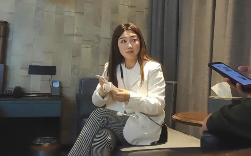 成都约操小姐姐靓妹胸大叫声真是太骚了掰开大腿抽插细节完美呈现