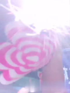 “请临兵掩护我!”大眼主播儿童公园自慰吃鸡!有路人还继续吃-!