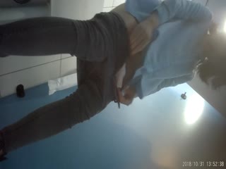 穿紧身裤镂空内校花妹被磨红的无毛馒头蜜穴完美凸显