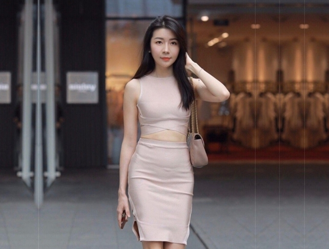 风骚熟女真饥渴近景抠穴水汪汪白嫩大屁股疯狂抽插骚话连篇浪叫不断真刺激