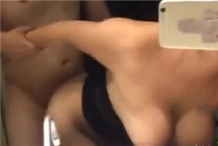 网红巨乳小模不雅性爱视频遭流出