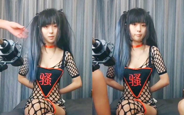 娇小可爱的妹子抱头插嘴想呕插bb疼到想哭还说要爆菊花