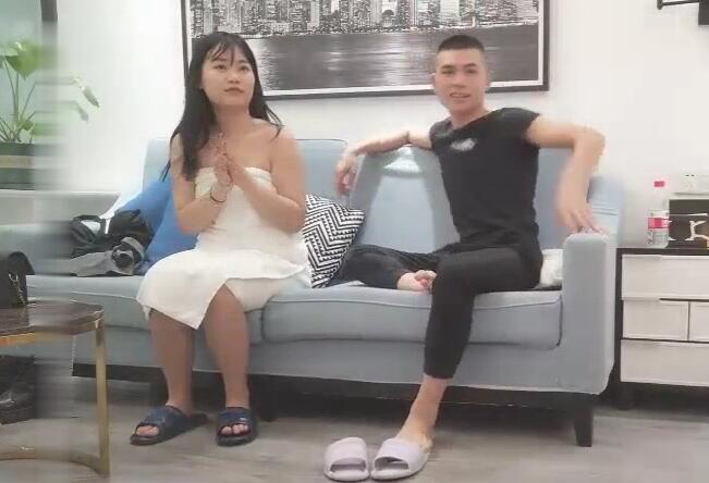 千人斩素人外围第二场约了个黑衣妹子摸奶舌吻69口交上位骑乘猛操还有个老哥再旁边观战