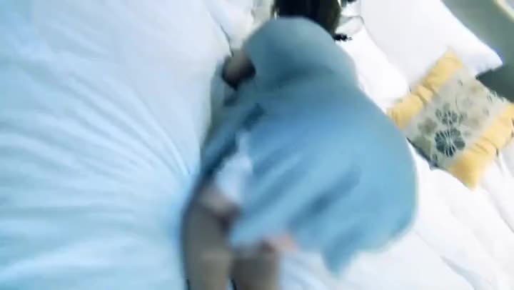 天堂素人搭讪系列高级酒店搭讪95年白嫩性感大堂经理操完一次妹子自己用道具玩对着镜子又狠操一次高清版