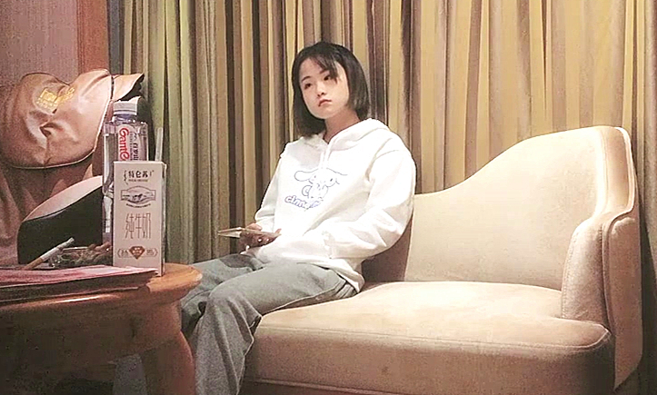 与风骚小姐姐棋逢对手妹子要求草死我吧