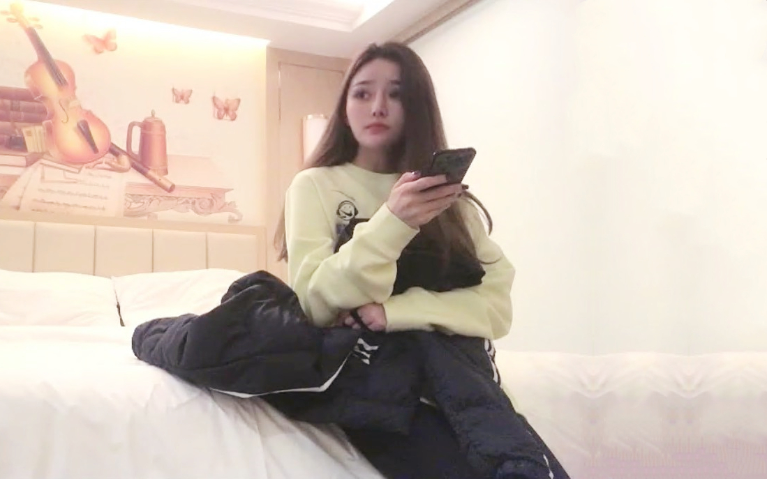 很多人嘴上都说不喜欢整容的但这种妖艳小贱货没人不喜欢的