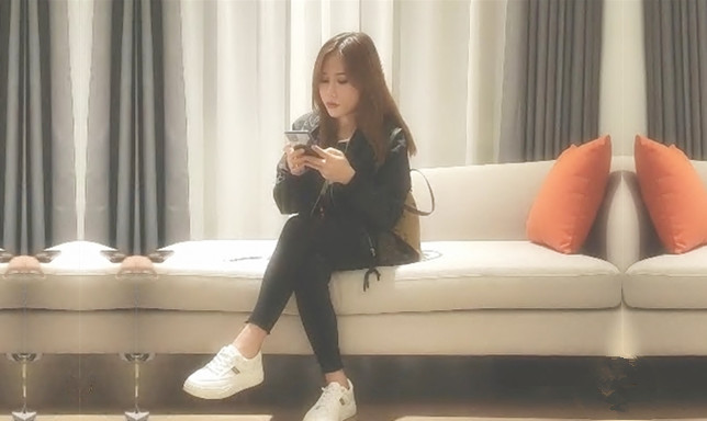 安排个泰国妹子颜值服务不错乳推舔菊来一套翘起屁股口交后入侧入姿势换着操