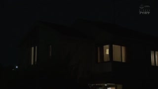 被女友妹妹犯規級美腳露內褲誘惑釣上的我 楓可憐 IPX-484