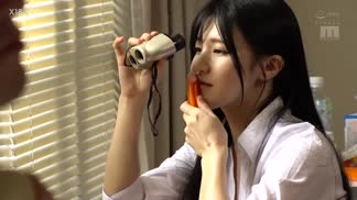 MIDE-928那個夏天，和埋伏搜查中的巨乳前輩幹不停…