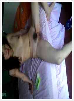 寂寞空姐原创系列最新流出作品之吃货美眉的完美身材