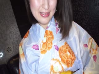 卷起浴衣开干时光！笹冈惠子