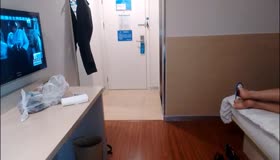 前戏：一起看AV+跳蛋+口交