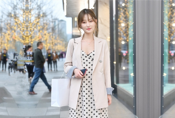 泡良达人26岁极品良家女神粉穴又抠又舔调情聊天话术一流大屌暴插淫声浪语