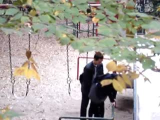 【凹凸门事件】湖南某高中校园秋千门