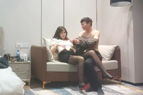 顶级车模场大长腿明星脸极品女神