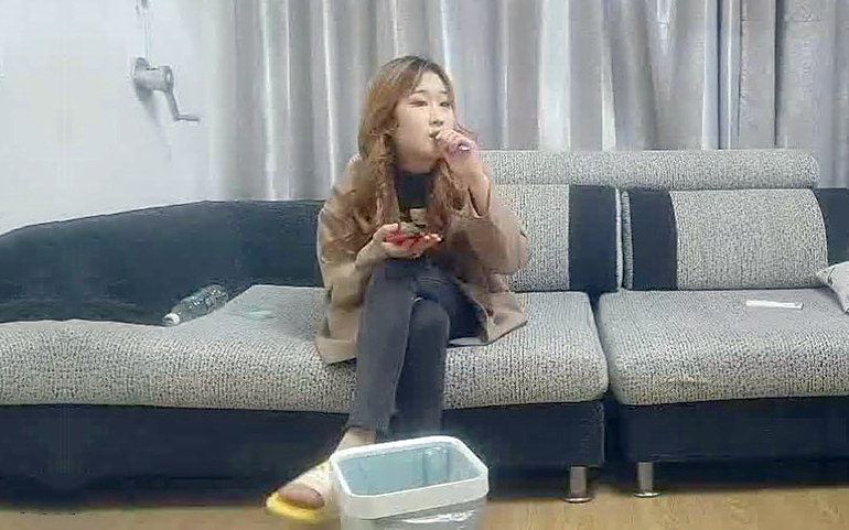 出道以来颜值最高重金外围场经典沙发场景再现