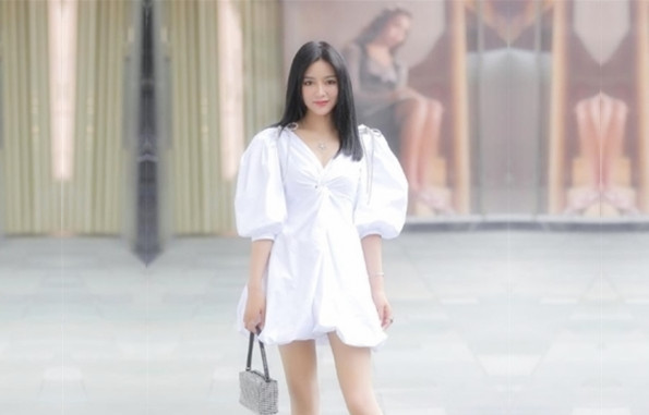 颜值大幅度提升中外围女神3000档专场明星脸大美女倒插骚穴让她见见世面精彩佳作再创辉煌