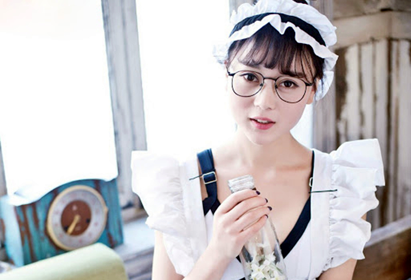 良家小夫妻家中情趣装后入抠穴观音坐莲呻吟真实刺激感受老公大鸡巴