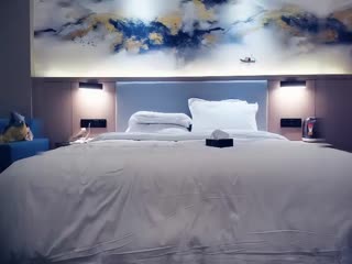 一流颜值修长美腿双女一起服务爽死骑乘后入轮流操