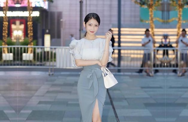 新晋探花兼职小姐姐背着男朋友赚外快美乳翘臀水多风骚欲望强烈花式啪啪精彩佳作