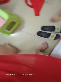 〖勾搭那些事〗无毛嫩穴超市服务员骚浪女友被爆操虐操 大屌完具齐上阵
