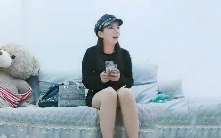 外围女神沙发近景AV视角再现江湖苗条大长腿黑丝翘臀黑森林骚穴疯狂抽插