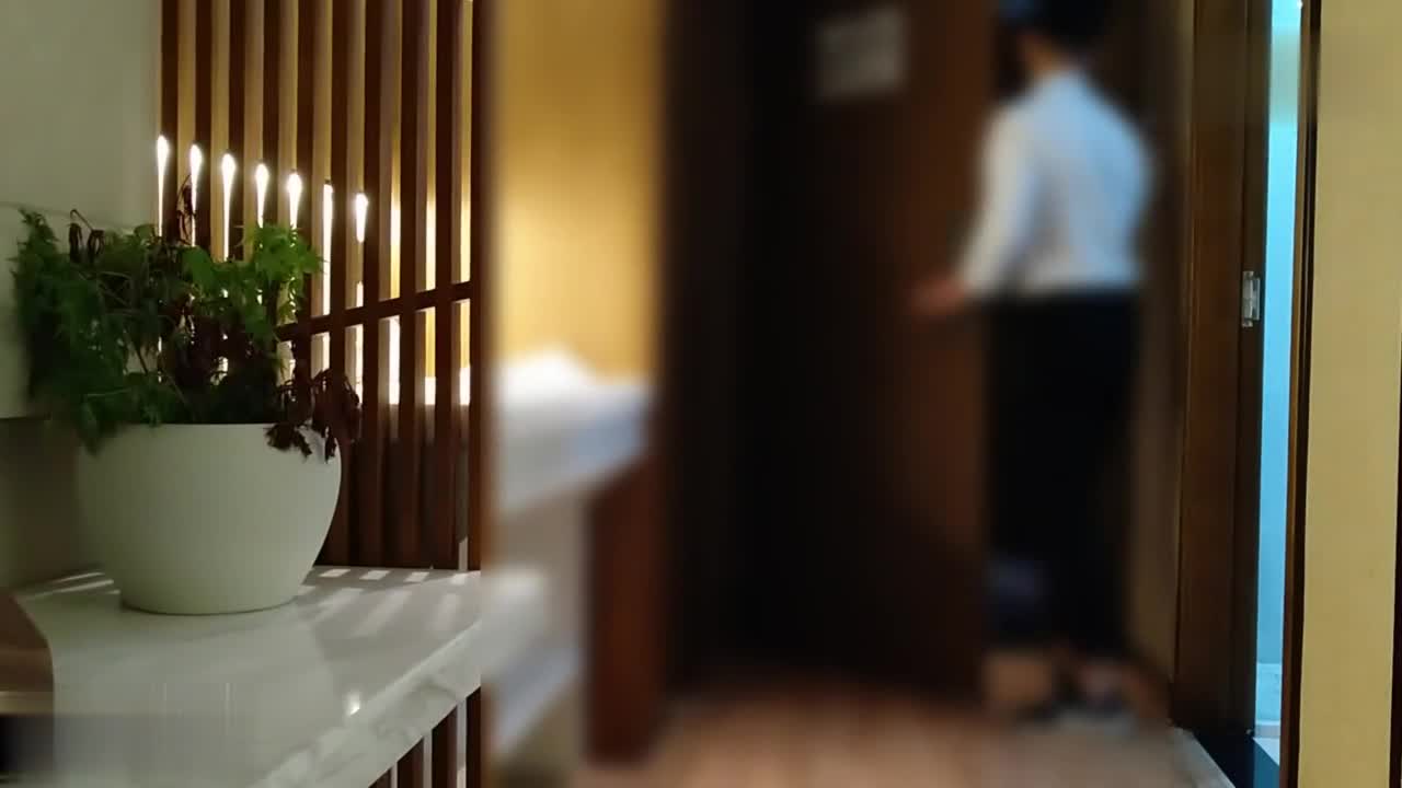 “我是骚逼,哦~好多水”