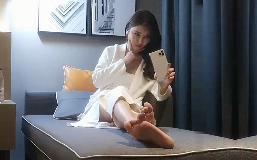 极品少妇气质时尚S型身材肤白貌美美乳大长腿真女神