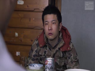 熟母就寝父亲旁母子近亲相奸森下美绪