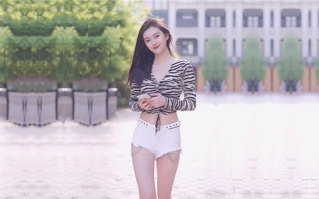 后宫约来肉感大奶少妇正入抽插猛操上位骑乘猛坐晃动奶子张开双腿镜头前特写抽插