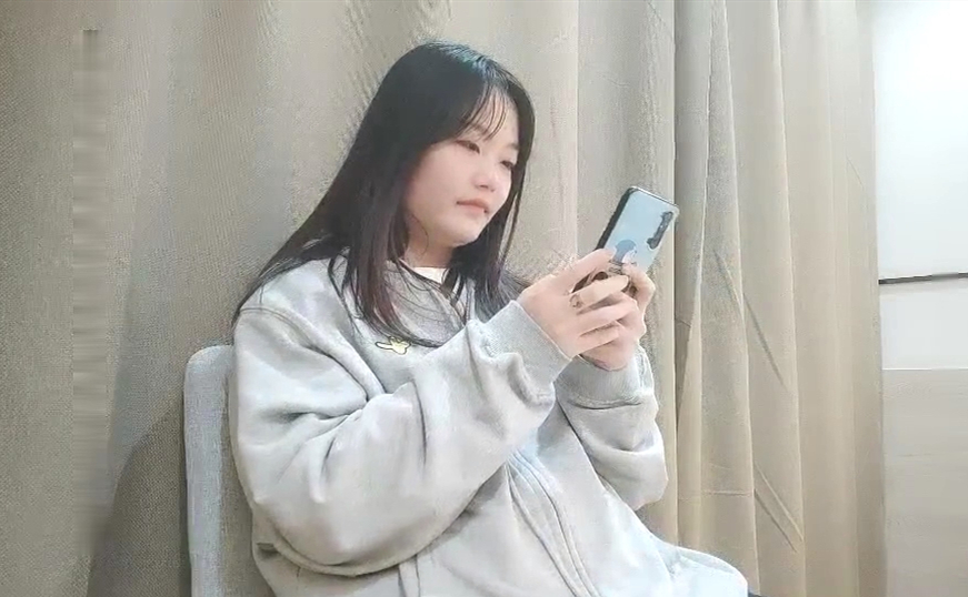 大二羞涩学生妹刚下海白嫩胴体花式啪啪