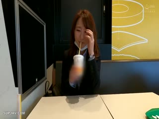 素人#598HMT-006 【営業で鍛えた美腳がシコい美人OLをハメ倒す！】晝休み中にラブホで豪快にパンスト破ってハメ撮りSEX！