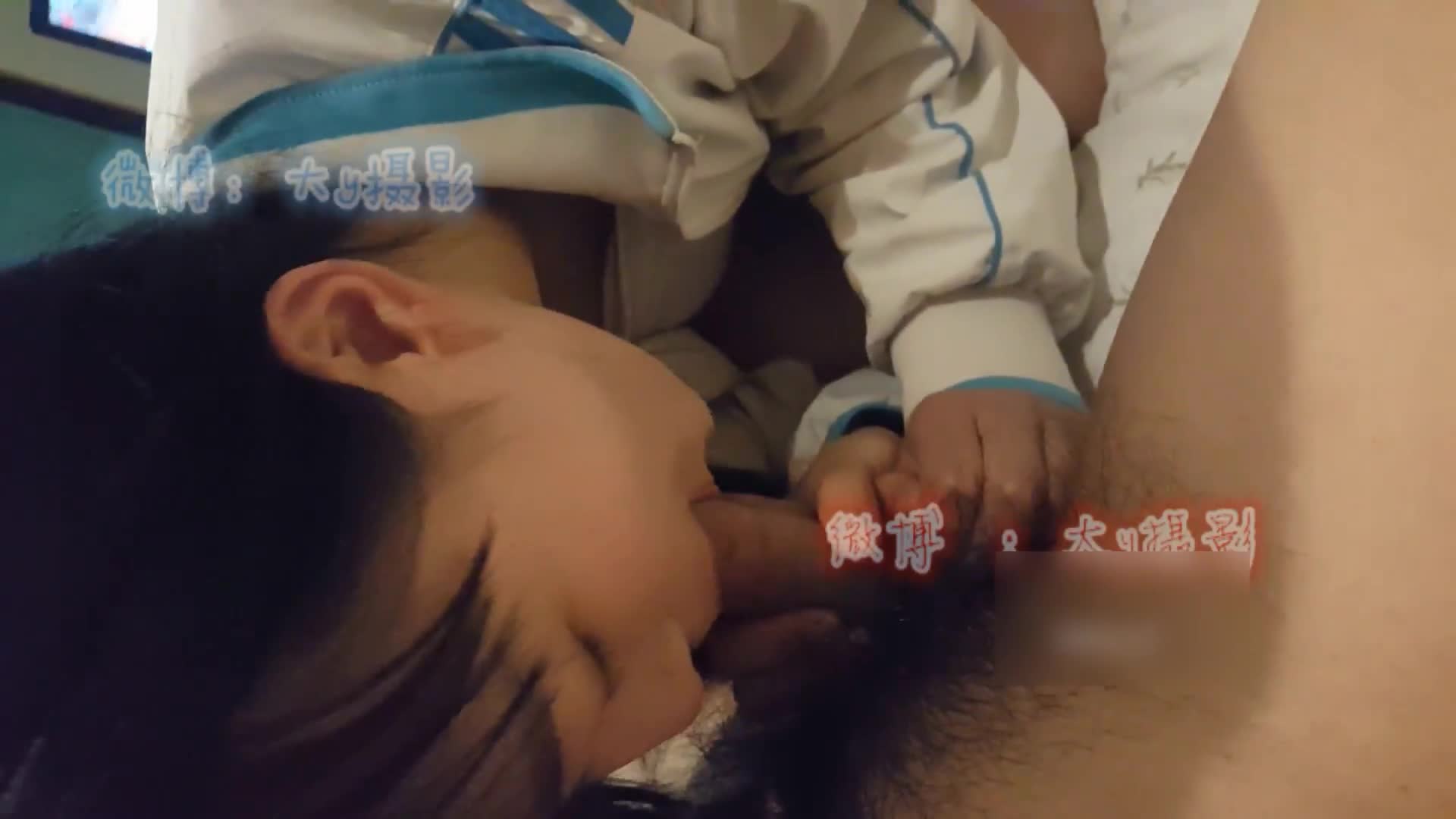 成功哄骗刚成年的高以邻家小妹妹玩性爱游戏 潜质口交 粉嫩鲍真招操 娇滴滴呻吟 完美露脸 高清1080P完整版