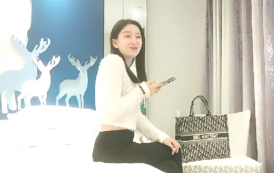 战神小利高品质170CM顶级美女穿上衬衣红裙吸吮奶子镜头前特写深喉揉穴舔逼抗腿打桩机