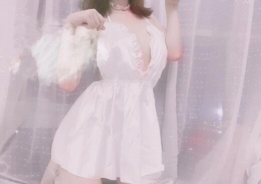 最新推特福利姬恶犬白网袜小仙女极致美乳水晶棒摩擦入嫩穴流白浆