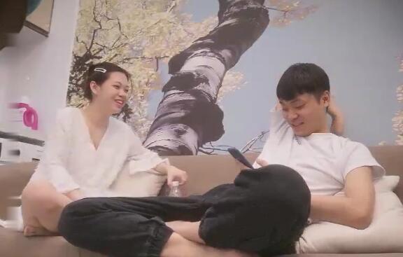 91杨先生探花约了个白衣大奶妹子喜欢先聊聊天躺在身上调情摸逼69口交大力猛操呻吟娇喘