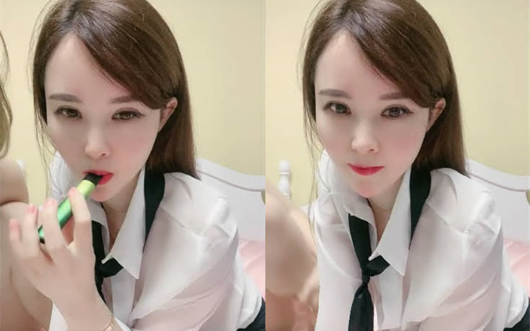 网红极品骚御姐和闺蜜双女秀衬衣丁字裤极度淫骚