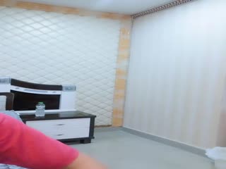 泰国约炮美乳妹妹淫乱3P