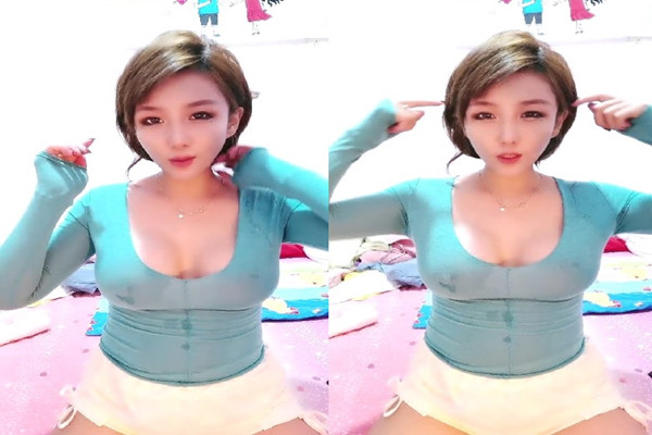 全程露脸颜值高身材好性感的大奶子奶水好多挤给狼友吃喷射好刺激自己抠骚穴陪狼友互动