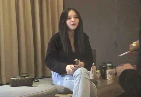 5000约操高颜值外围小姐姐黑丝美乳老金一顿输出满足女神欲望