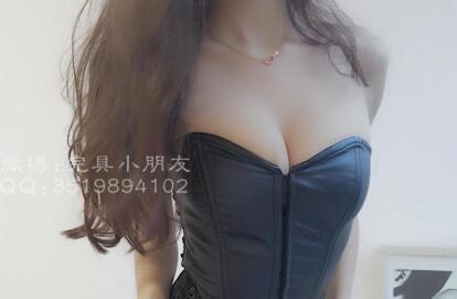 微博紅人完具小朋友卫生间的诱惑6