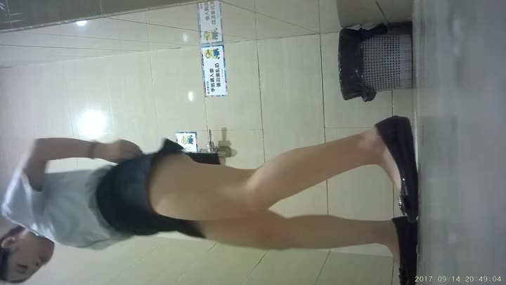 珍藏高清厕所偷拍抄底WC珠宝店7V原版 3
