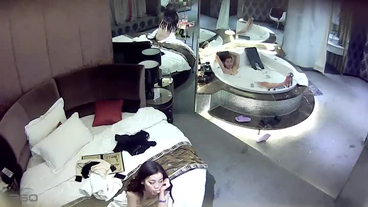 【360】Hotel偷拍系列360粉红浴缸 超极品女神与冰女娃娃组合59V~20161125 极品男女~2016 11 25 21 07 46 312