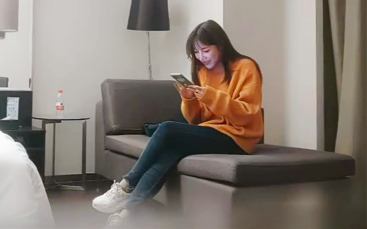 约操温婉可人极品车模花式啪啪打桩机连操