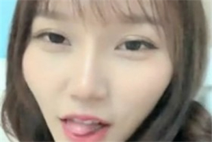 高颜值姐妹花舟舟和李娜互摸互自卫一起洗澡