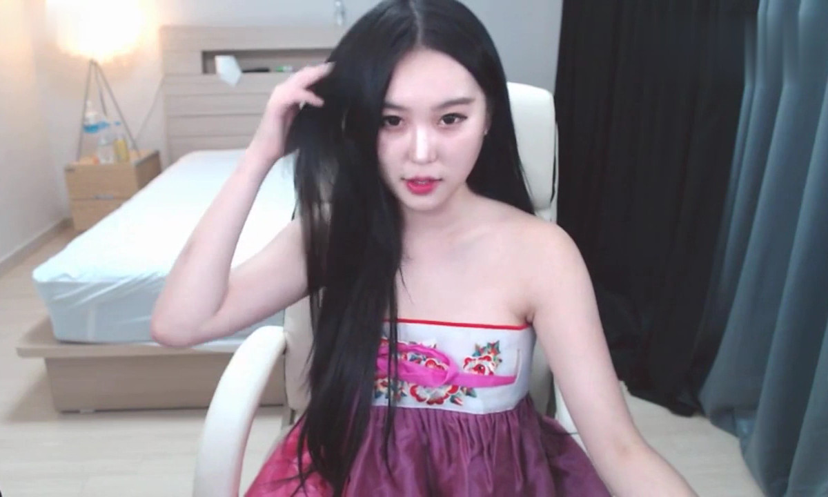 寂寞主播的肉狗棒左吸吸又吹吹