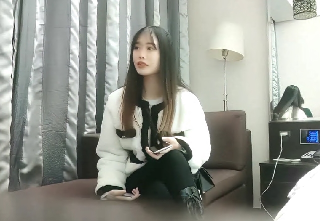 168cm高挑长腿清纯外围女神裸吹滑套后入猛操夜夜笙歌欢愉