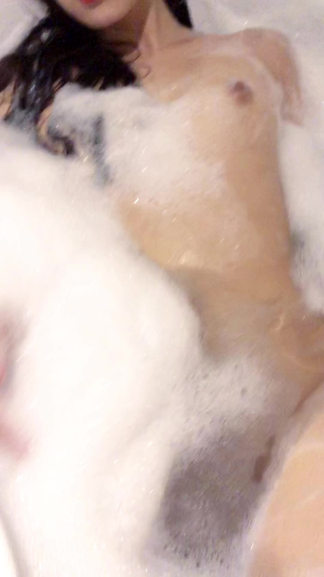 初初名家出生的大小姐爆乳若妻酒店的开放感释放性欲