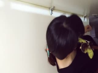 zipai#国内牛人潜入娱乐城电影院女厕偷窥白色连衣裙女神美眉尿很急姿势不是太美观